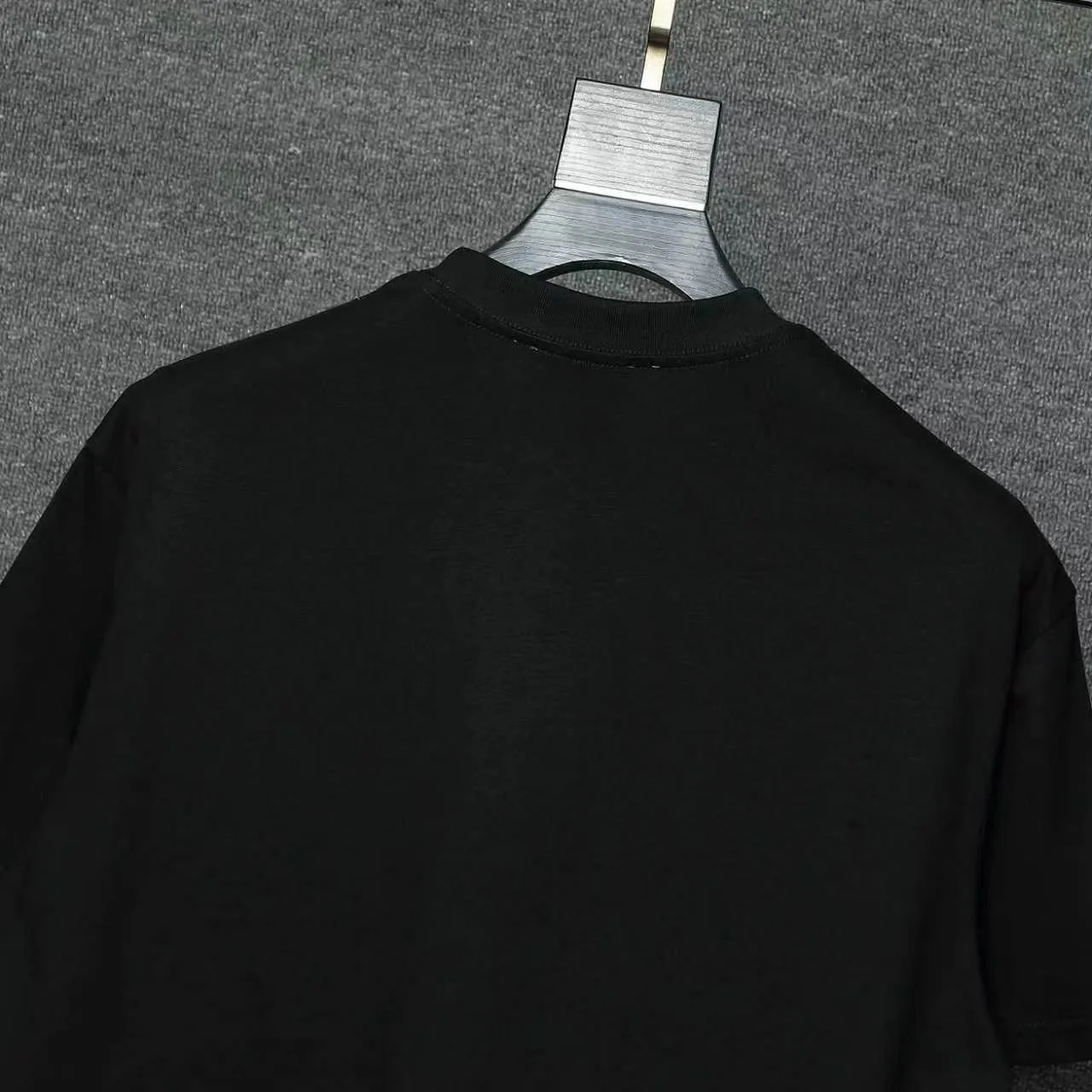 26ss CASABLANCA original printing process short-sleeved T-shirt original development using high-density double yarn pure cotton fabric upper body soft and comfortable color Black White Dark Green color Orange Pink Blue Royal Blue color cigarette powder 8 colors Sizes S M L XL